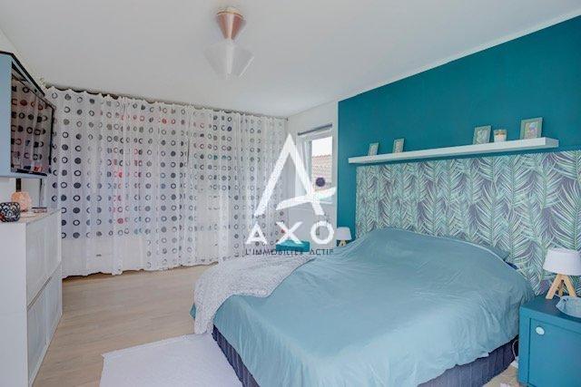 Maison - 175 m² - 6 pièces