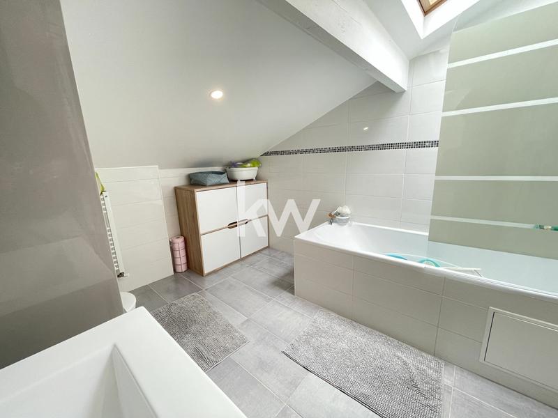 Maison - 115 m² - 7 pièces