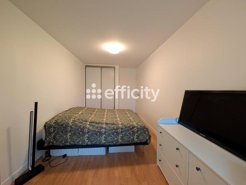 Appartement - 90 m² - 4 pièces