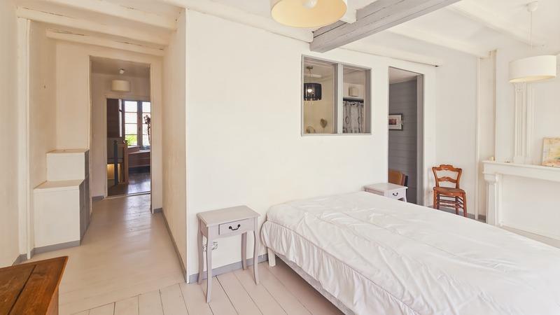 Maison en pierre - 156 m² - 4 pièces