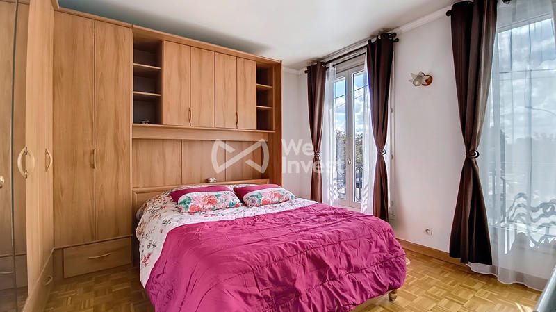 Maison - 295 m² - 10 pièces