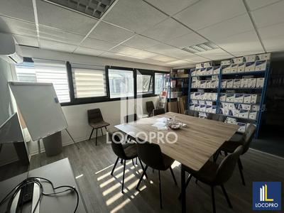 Bureau - 180 m²