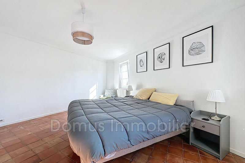 Maison - 259 m² - 6 pièces