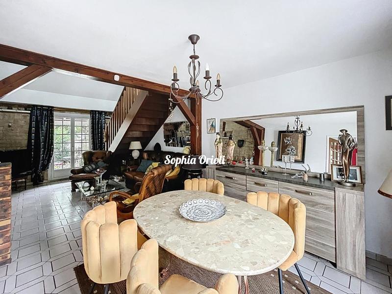 Maison - 185 m² - 5 pièces