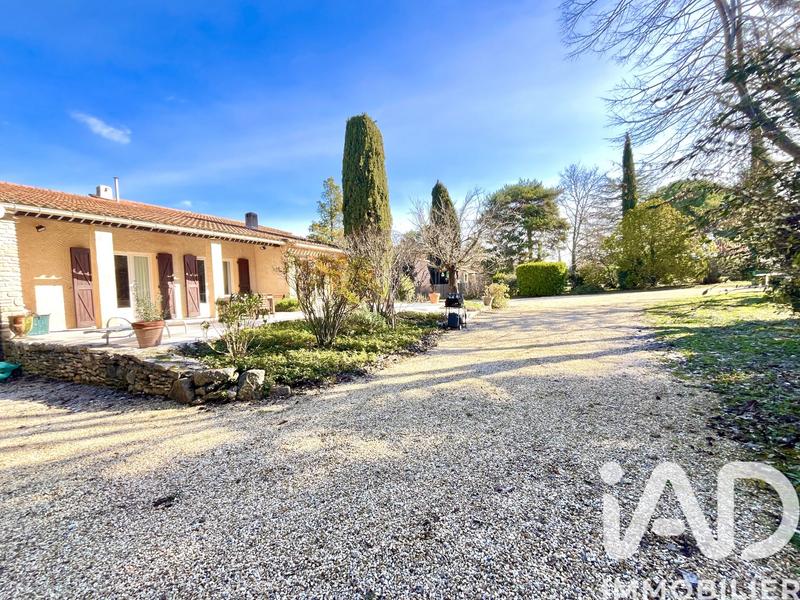 Maison - 165 m² - 6 pièces