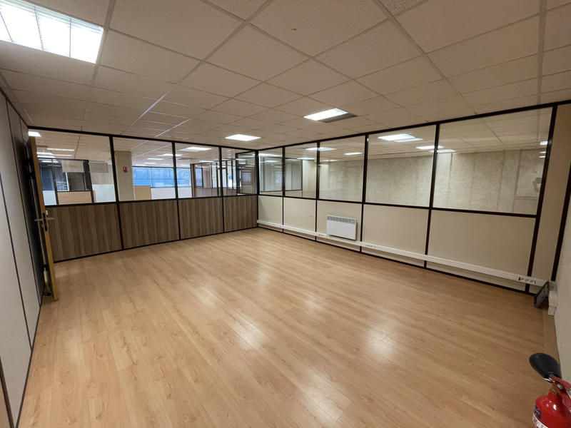 Bureau - 800 m²