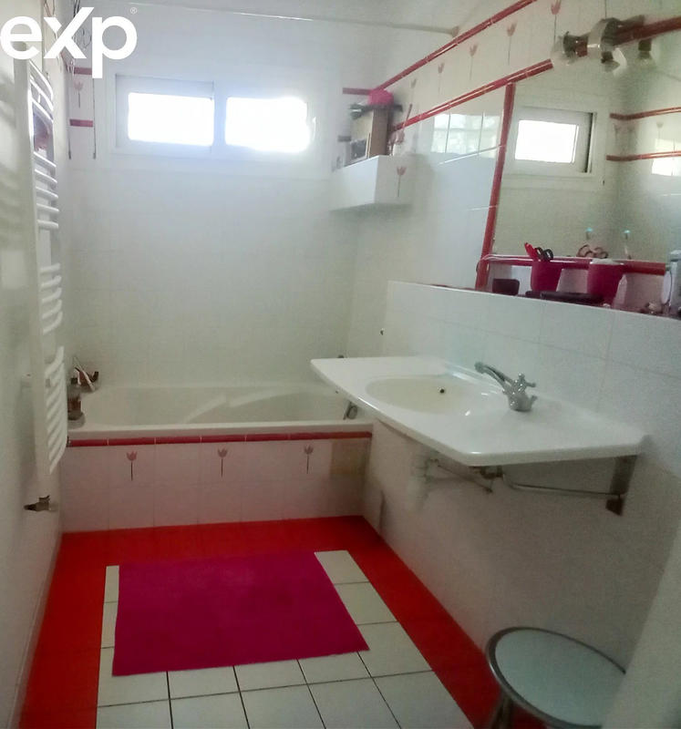 Maison - 120 m² - 4 pièces