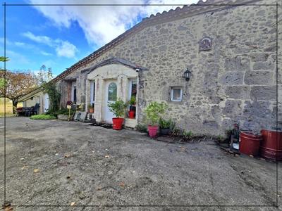 Propriété - 350 m² - 9 pièces