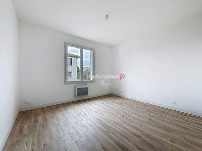 Maison - 76 m² - 3 pièces