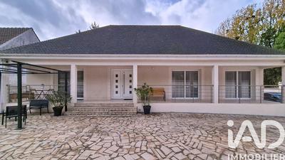 Maison - 195 m² - 6 pièces