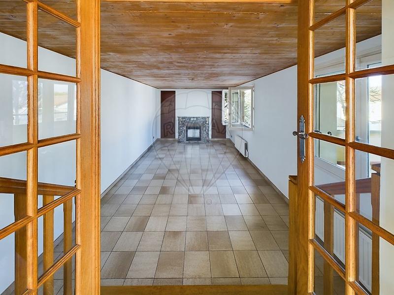 Maison - 220 m² - 6 pièces