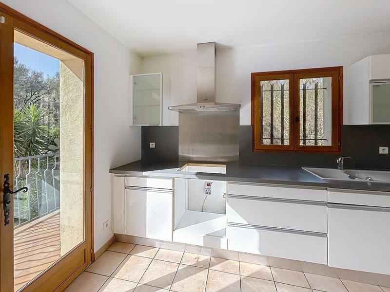 Maison - 96 m² - 4 pièces