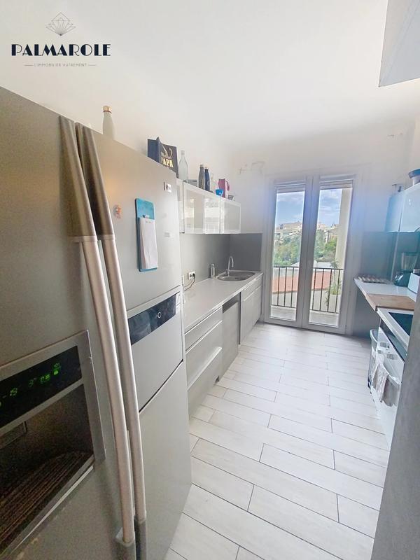 Appartement - 72 m² - 3 pièces