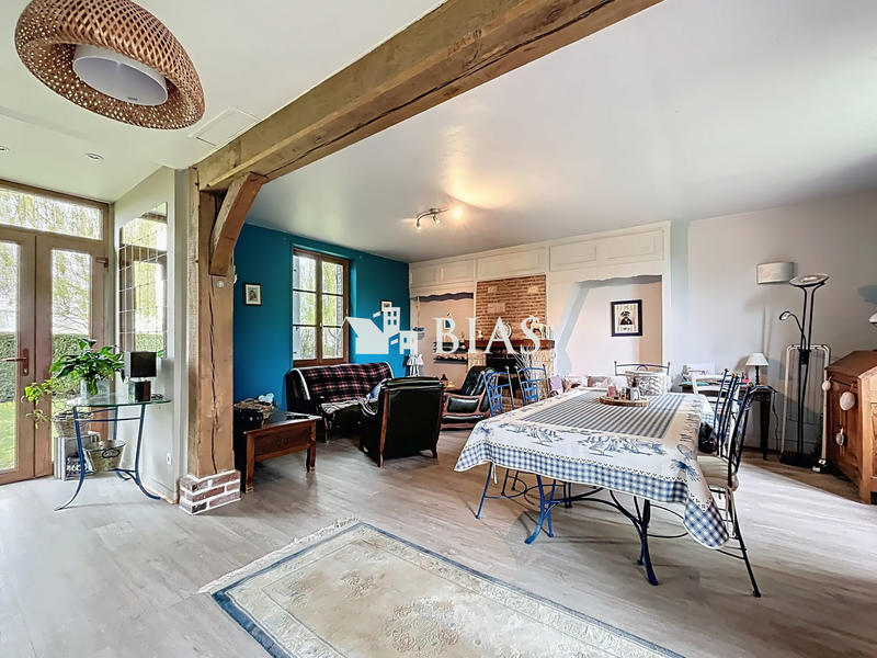 Maison - 160 m² - 6 pièces