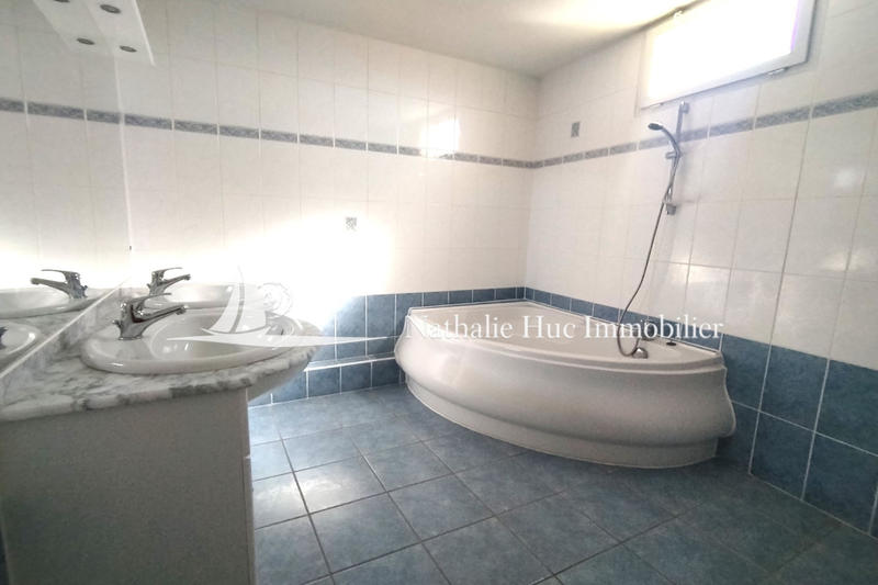 Appartement - 125 m² - 5 pièces