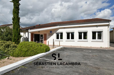 Local commercial - 253 m² - 4 pièces