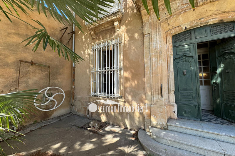 Maison de maîtres - 250 m² - 9 pièces