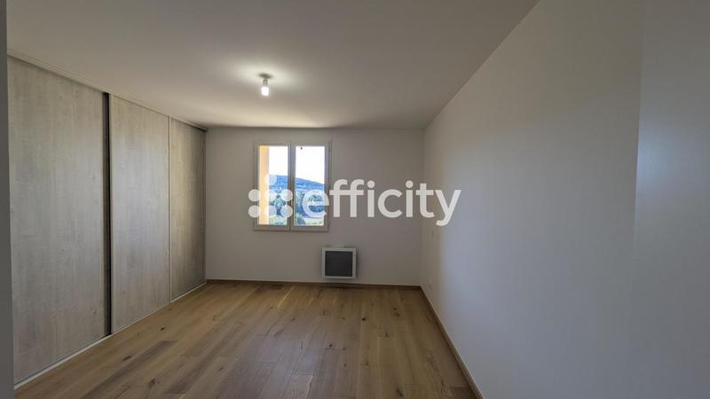 Maison en pierre - 201 m² - 5 pièces