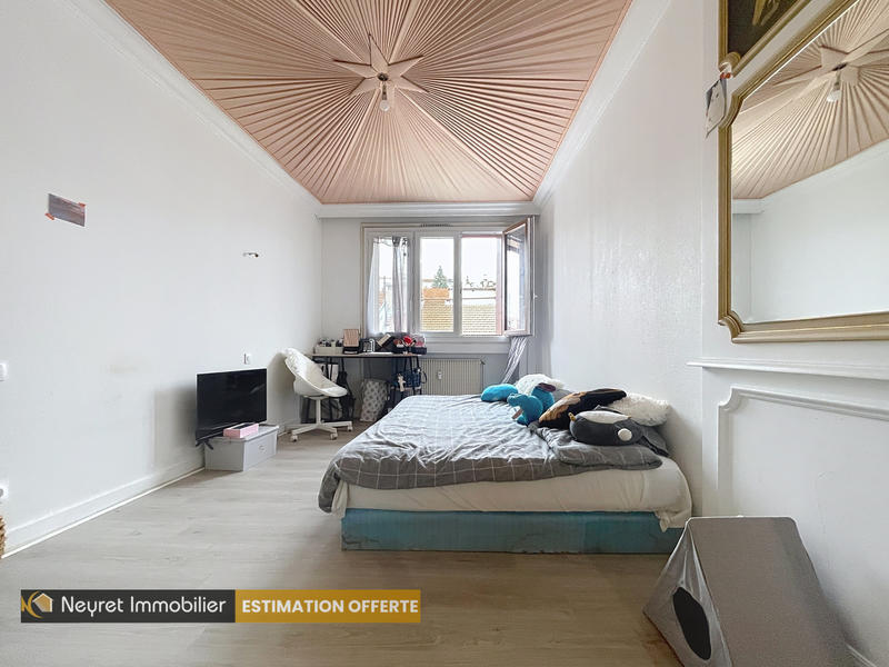 Appartement - 86 m² - 4 pièces