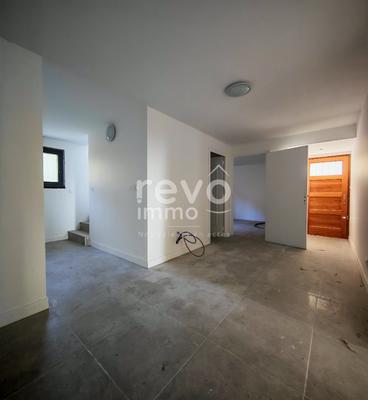 Maison ancienne - 171 m² - 6 pièces