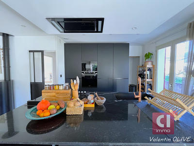 Maison - 93 m² - 4 pièces