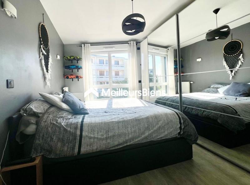 Appartement - 77 m² - 4 pièces