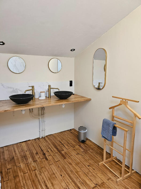 Maison - 263 m² - 10 pièces