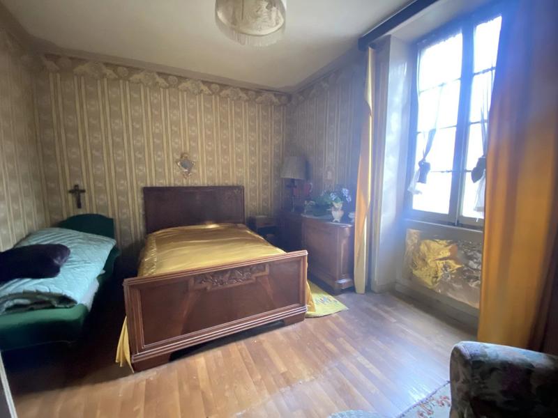 Maison - 277 m² - 10 pièces