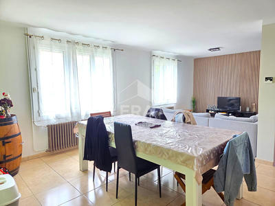 Maison - 80 m² - 3 pièces