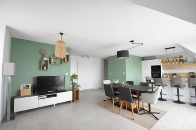 Appartement - 96 m² - 4 pièces