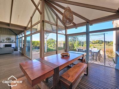 Maison - 449 m² - 18 pièces