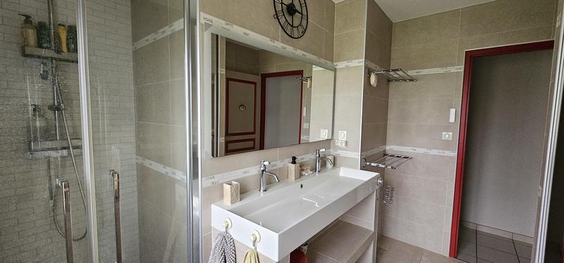 Maison - 139 m² - 5 pièces