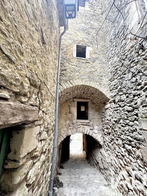 Maison de village - 220 m² - 15 pièces