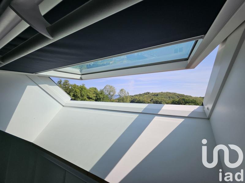 Maison - 200 m² - 9 pièces