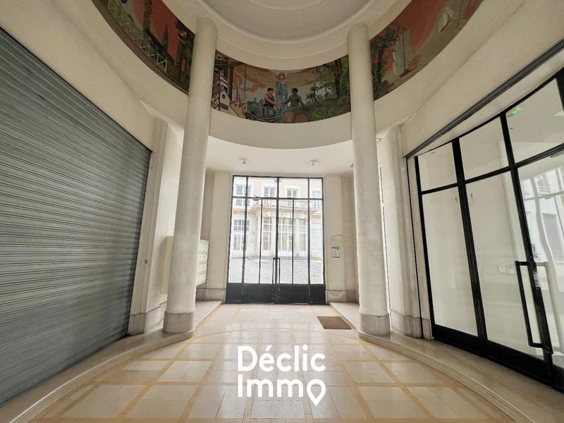 Local d'activités - 190 m² - 4 pièces