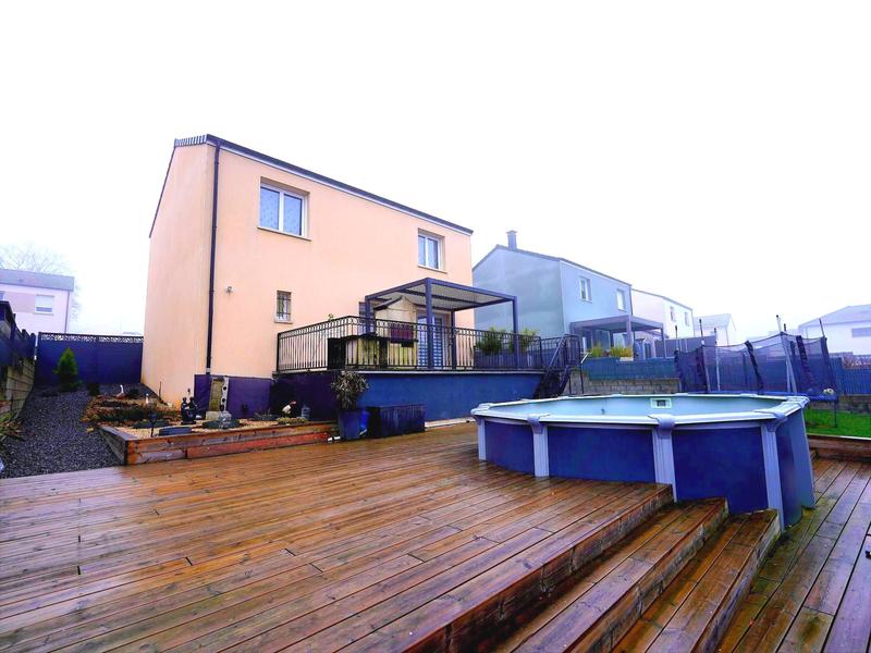 Maison - 110 m² - 6 pièces