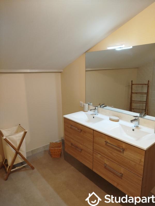 Maison - 300 m² - 5 pièces