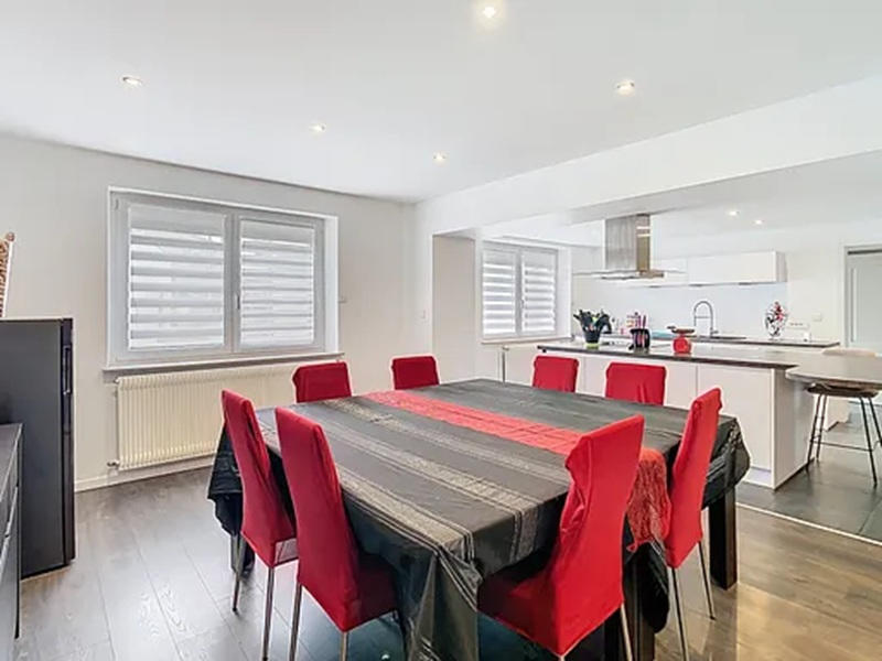 Maison - 192 m² - 7 pièces