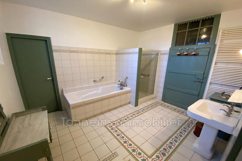 Maison - 236 m² - 6 pièces