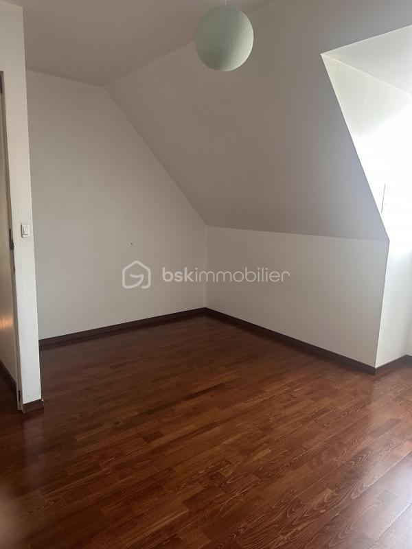 Maison - 105 m² - 6 pièces