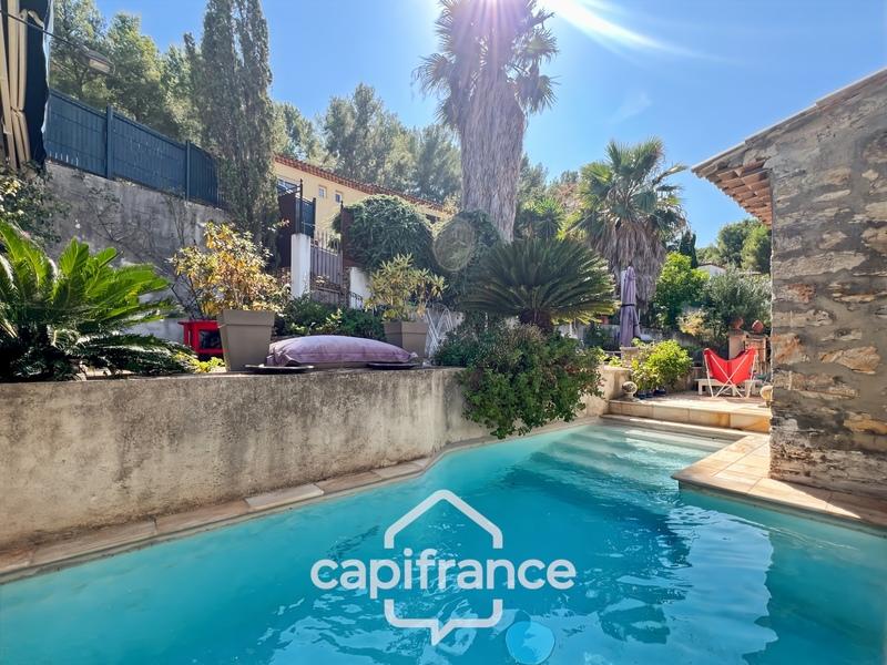 Mas - 201 m² - 6 pièces