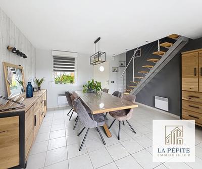 Maison - 122 m² - 6 pièces