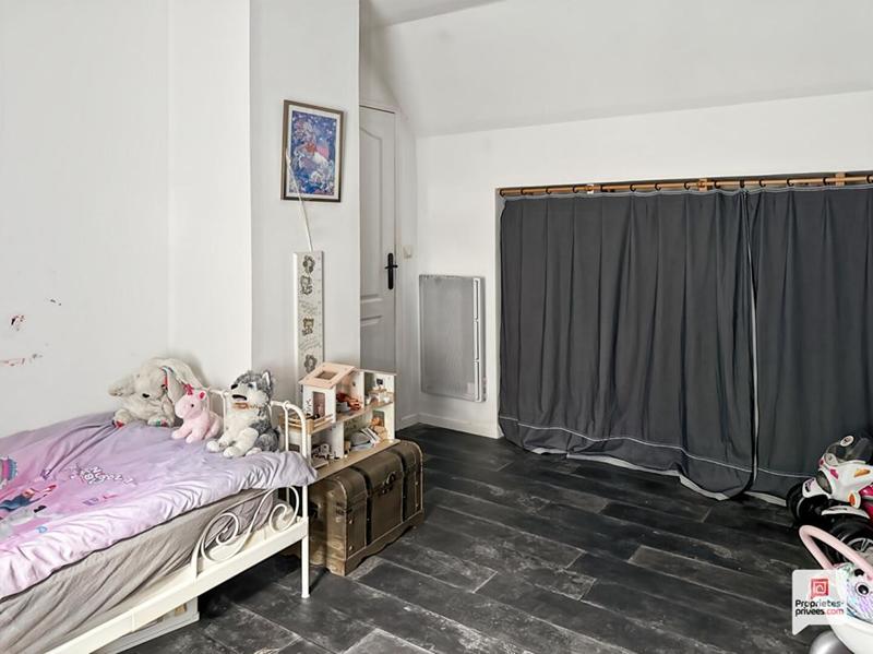 Maison - 151 m² - 7 pièces