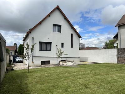 Maison - 108 m² - 6 pièces