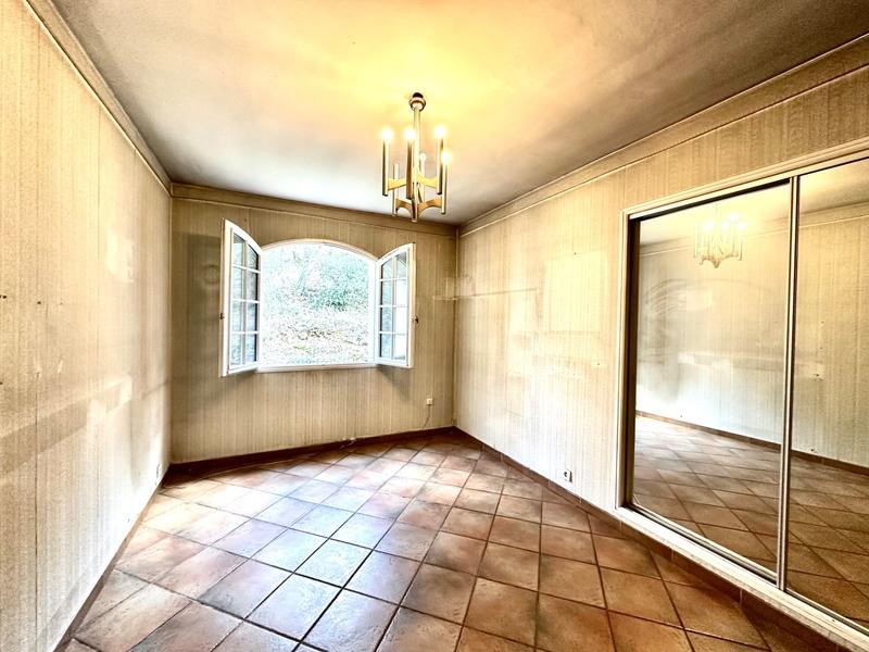 Maison - 161 m² - 5 pièces