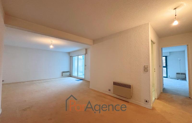 Appartement - 81 m² - 3 pièces