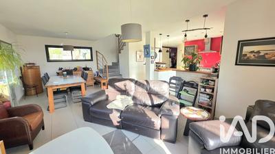 Maison - 122 m² - 6 pièces