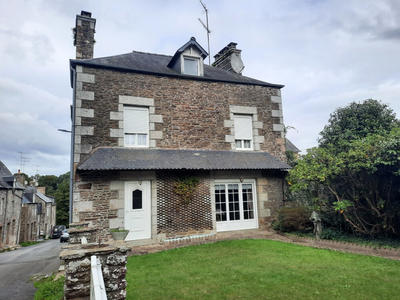 Maison - 94 m² - 5 pièces