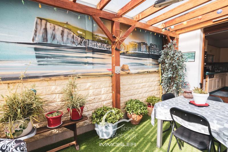 Maison - 164 m² - 5 pièces