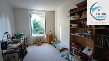 Appartement - 143 m² - 6 pièces